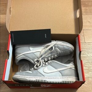 Nike Light Gray Sneakers